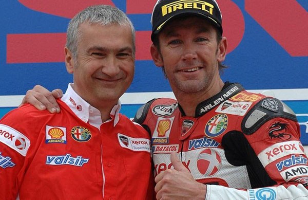 Αφήνει την ομάδα της Ducati στα Superbike o Davide Tardozzi