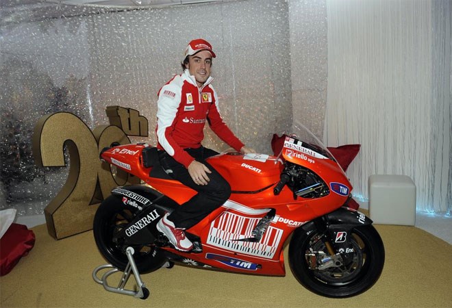 Fernando Alonso - Ducati Desmosedici GP10